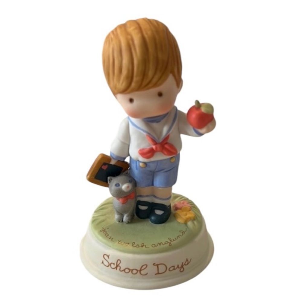 Vintage 1986 Avon Joan Walsh Anglund school days porcelain figure EVC